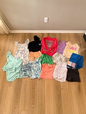GIRLS TWEEN PRETTY AND PREPPY SPRING SUMMER OUTFIT BUNDLE SIZE LARGE
